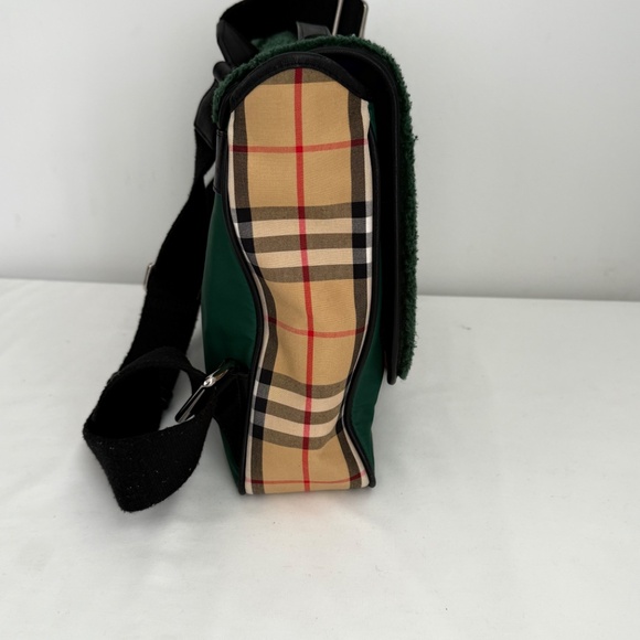 Burberry Children's backpack with a monster. - Picture 4 of 12